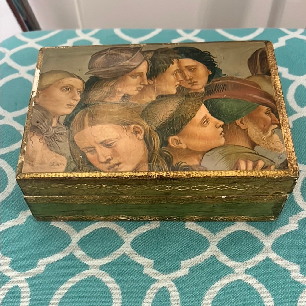 Vintage handcrafted Italy Jewelry box
